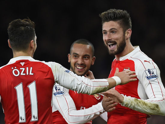 蓝月军团发威,曼城客场完胜阿森纳巩固领头羊地位  蓝月军团发威,曼城客场完胜阿森纳巩固领头羊地位