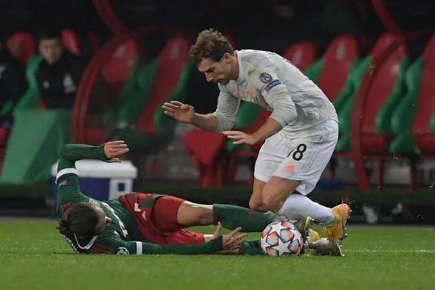 柏林赫塔遭遇三连败,德甲老牌球队陷入降级危机    柏林赫塔遭遇三连败,德甲老牌球队陷入降级危机