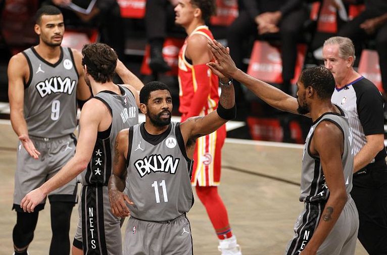 欧文末节连得12分,独行侠逆转爵士保留悬念  欧文末节连得12分,独行侠逆转爵士保留悬念